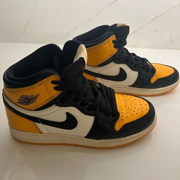 Nike Air Jordan Retro OG High-Top Sneakers - Picture 7 of 10